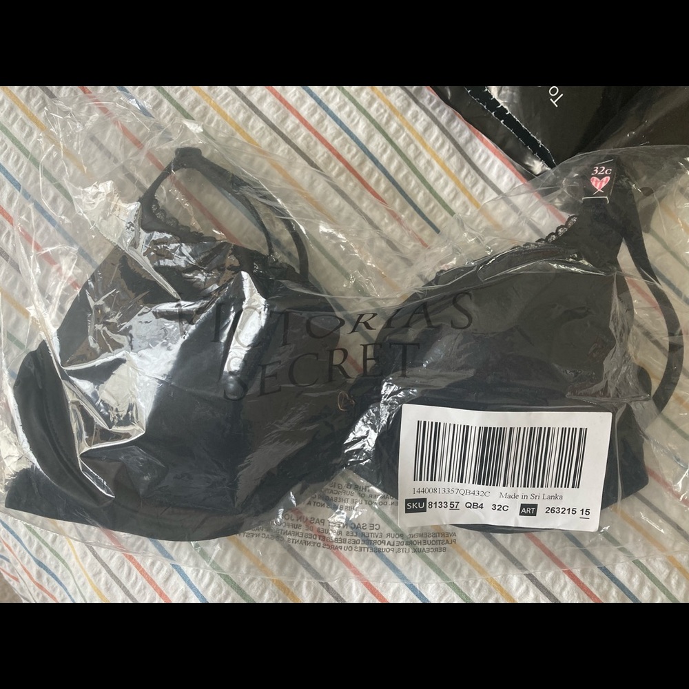 Body by Victoria Lightly-lined smooth Demi bra 32C